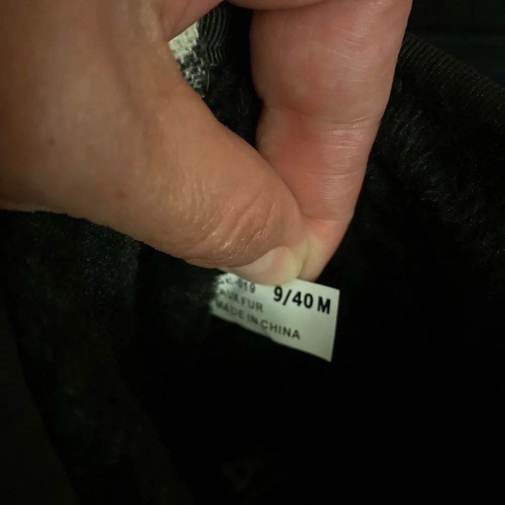 Black and Gray Patterned Women's Winter Boots - Picture 4 of 7